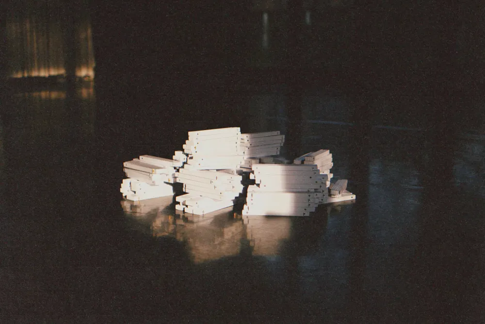 GESTURES OF HORIZON